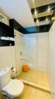 Golden Pent House - 3