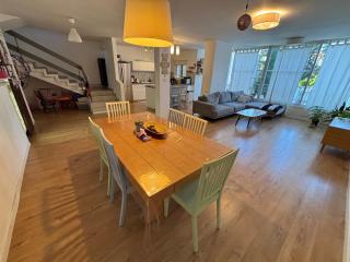 Big quiet Cottage in centre Raanana - 5