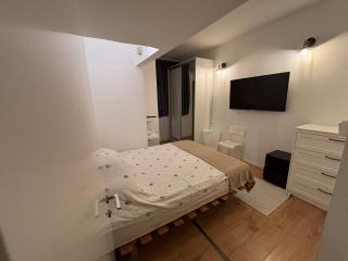 Big quiet Cottage in centre Raanana - 2