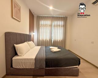 Staycation Homestay 90 D'Millenia near Unimas - 7