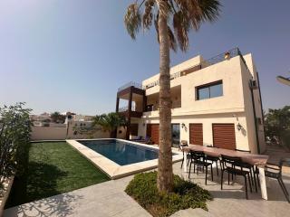 Luxury Sea View Villa with 2 Pools - 6