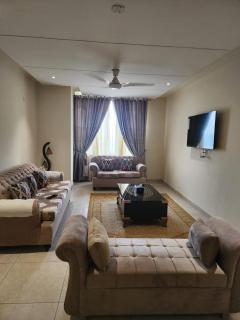 Luxury 2BHK APT Self Checkin Indigo Gulberg Lahore - 0