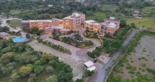 Palm Valley Resort by The Sky Imperial - Udaipur - 4