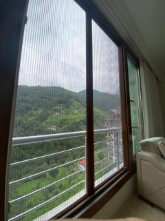 Komilo Homes - Functional Modern Suite - 6