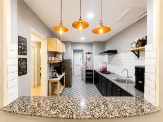 Villa Iris Cottage Traditional Cosy Pool Homestay - 2
