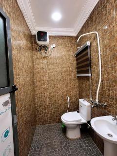 Layiz Court - 1