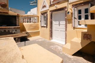 Authentic Santorini Home - Emporio Village by ΜΡS - 9