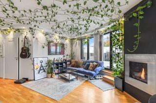 Jungle Dome Penthouse with Jacuzzi & Parking in City Center - 3