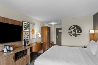 Holiday Inn Niagara Falls State Park Entry by IHG - 7