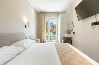 Lian Suite 7 - Deluxe Double w Balcony, Parking --- BRAND NEW - Lungomare 3 min walk - 6