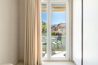 Lian Suite 7 - Deluxe Double w Balcony, Parking --- BRAND NEW - Lungomare 3 min walk - 3