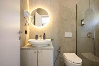 Lian Suite 7 - Deluxe Double w Balcony, Parking --- BRAND NEW - Lungomare 3 min walk - 2