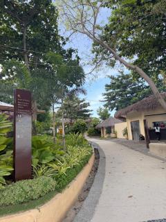 Cozy Family Suite Condo at The Mactan Newtown by A&C - 3