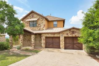 Home in The Hollows, Panoramic View, All Amenities - 9