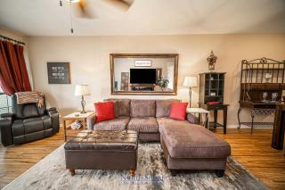 Villa 2103 Panoramic Lakefront Views Island Amenities - 9
