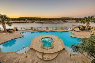 Villa 2103 Panoramic Lakefront Views Island Amenities - 7