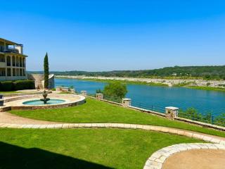 Villa 2103 Panoramic Lakefront Views Island Amenities - 4