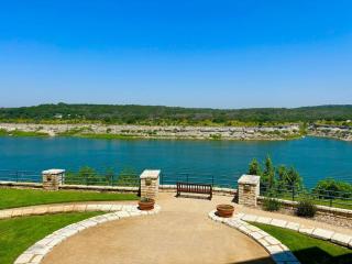Villa 2103 Panoramic Lakefront Views Island Amenities - 2