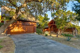 Southern Charm on the Lake The Hollows access to amenities! - 3