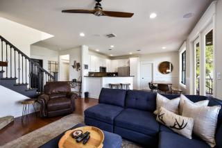 Beautiful Home in the Hollows - Incredible Views - 4