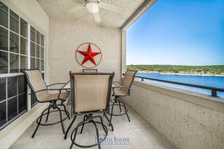 On Texas Time! Panoramic Lake views Pools Great Fall Break Vacation - 0