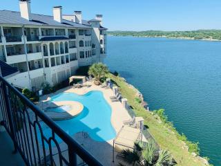 Loving the Views! All Island on Lake Travis Amenities Luxury Vacation spot - 7