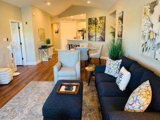 UNIT 3321 - Luxury Villa at Island Resort - 1