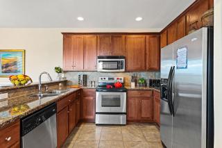 Lovely Villa in the Hollows, Lake View, 4 Pools - 6