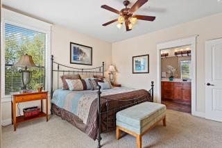 Lovely Villa in the Hollows, Lake View, 4 Pools - 5