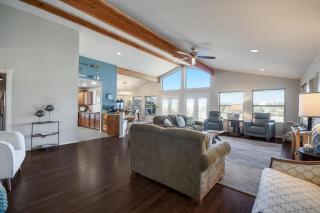 Lake Oaks Landing-Sunset Lake Views-Lago Amenities - 2