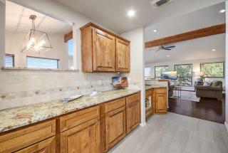 Lake Oaks Landing-Sunset Lake Views-Lago Amenities - 1