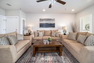 Spacious 3BR Lakefront Sunset Condo w Restaurant - 4