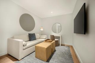 ONE GT - Radiance Suite #410 - 1 BDR Suite in George Town - 2