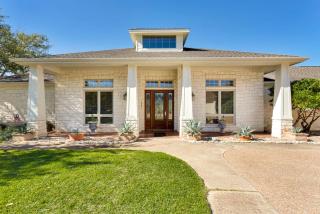 Hill Country Estate 49 Acres Pool Game Room Great Deals! - 0