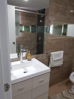 Departamento Esquinero en el Centro de Villa Carlos Paz - 1