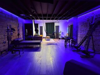 Kink Suites a Luxury BDSM themed one bed apartment - 8