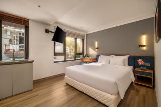 XHOME Danang Hotel & Suite - 5 Mins to My Khe Beach - 6