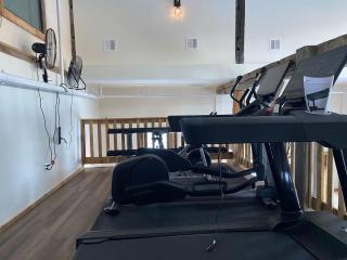 Luxury 2 Bedroom Townhome 102 - 2