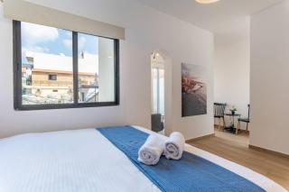 Cove 1-BR Apartment In Batroun Old Souks - 4