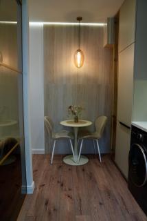 Designer Airport Studio - 7