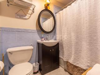 Gorgeous Two Bedroom Flat in Manhattan - 6