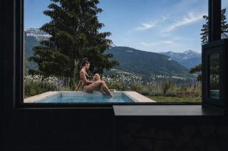 Nuit insolite haute savoie - Unik Lodges Annecy - L'étoile - Hébergement insolite avec vue montagne et piscine privée chauffée - 2
