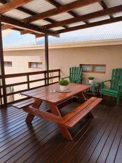 The Upper Deck Apartment - 1