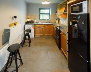 The Tailor's Cottage - 4