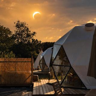 ESCAPADE INSOLITE - Dômes, Tipis, Aire de Camping-cars & Vans - 7