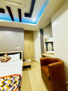 Chris Bed and Breakfast by Hostmandu - 6