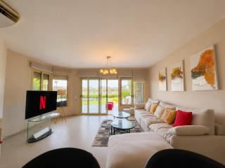 Luxury 4BDR Villa with Private Garden l Einbay Sokhna - 3