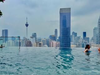 Near Pavilion Axon Suite KLCC With City View - 9