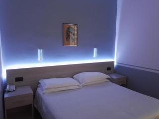 Hotel Astoria - 9