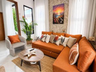 Luxury 2BR Penthouse Rooftop Jacuzzi Near Beach - 8
